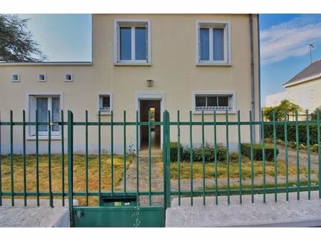 maison à vendre à murs-erigné avec terrain en zone constructible