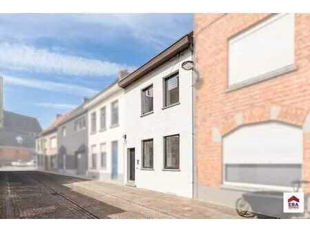 à vendre: maison rénovée au centre de tielt