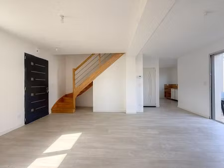 maison à vendre à trélazé récente avec garage