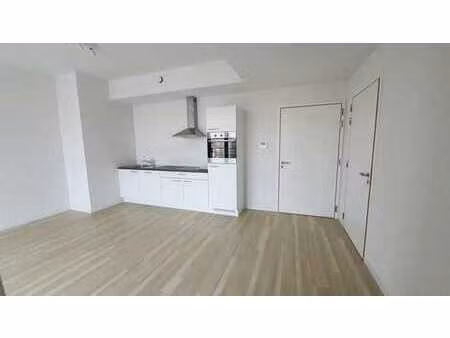 peb b appartement 1 chambre avec terrasse