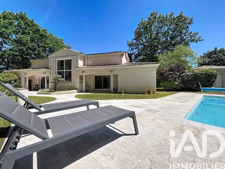 vente maison 7 pièces 200 m² blanquefort (33290)