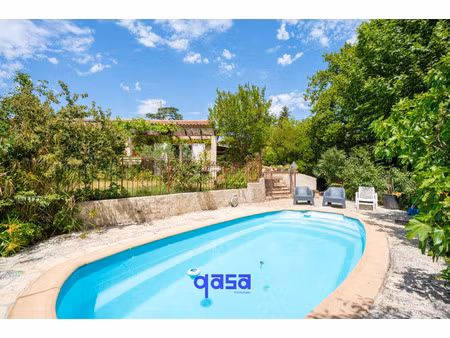 villa de luxe à vendre dans le quartier les camoins