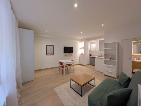 carmes - magnifique studio meublé