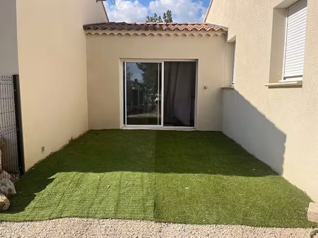 location meublée appartement 1 pièce 23 m² à barbentane (13570)  550 €