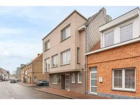 maison prête à emménager  lumineuse avec garage spacieux et