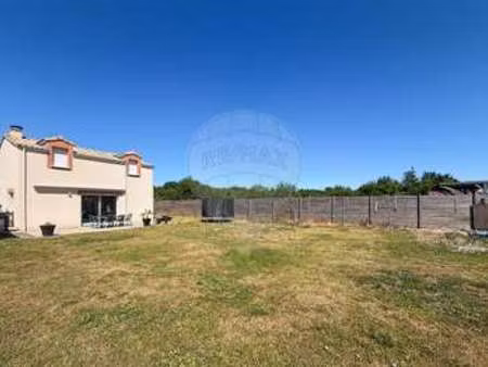 vente maison au loroux-bottereau (44430) : à vendre / 126m² le loroux-bottereau