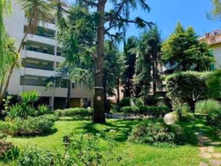 location appartement 2 pièces meublé à nice (06000) : à louer 2 pièces meublé / 47m² nice
