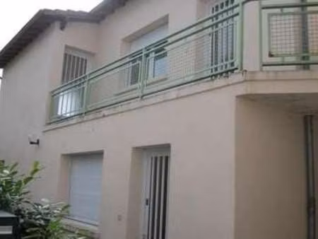 location appartement t1 à montluçon (03100) : à louer t1 / 24m² montluçon
