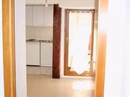 location appartement t1 à strasbourg (67000) : à louer t1 / 19m² strasbourg