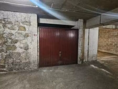 vente garage et parking à paris 17e (75017) : à vendre / 27m² paris 17e