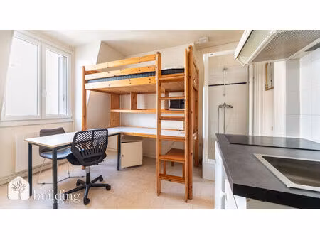 paris 17e pereire - studette dernier étage de 9.75m² carrez avec wc
