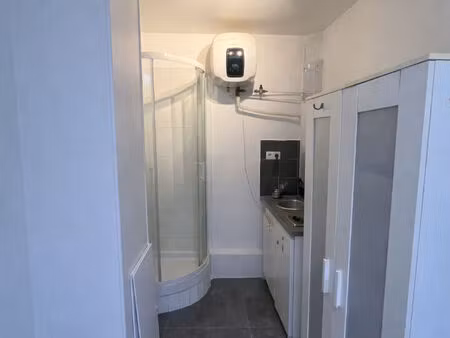 paris 17e ternes - studette de 9.2m² carrez avec ascenseur