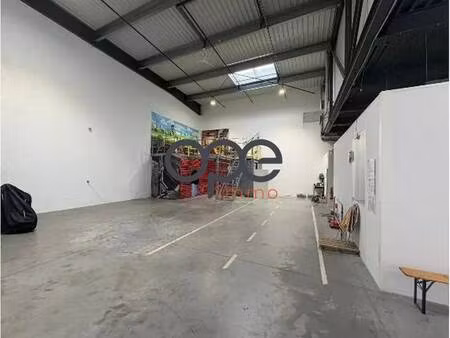 location entrepôt villeneuve la garenne 92390 520m²