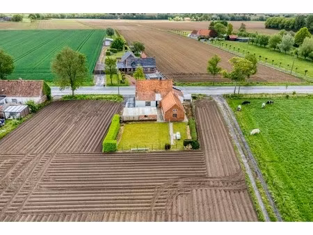 alleenstaand huis te koop in de abeelseweg in poperinge