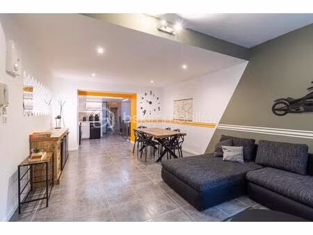 appartement de caractère 92 m² - voûtes en pierre - avignon intra-muros