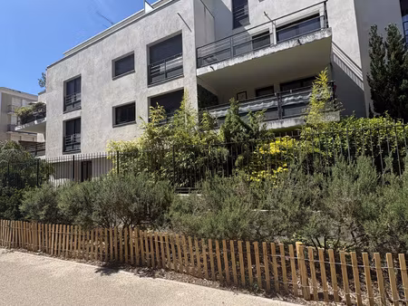 studio 24 m2 avec place en centre ville