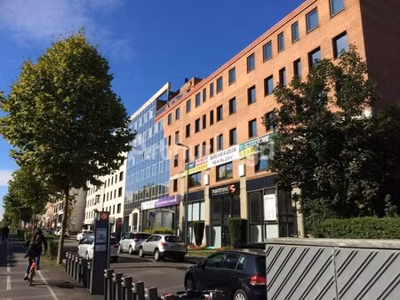 location bureaux 75 m² à 994 m²