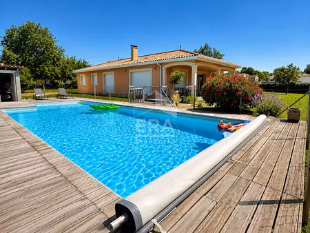 maison récente 4 pièces avec piscine à vendre à saint ciers sur gironde