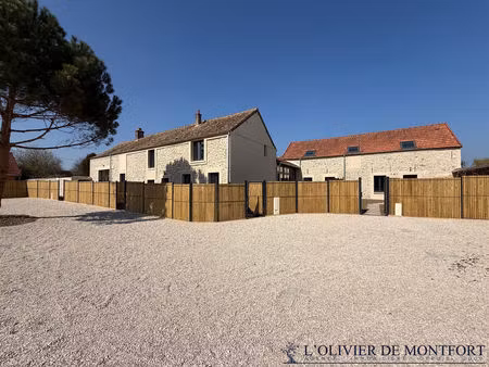 maison de ville d'exception à garancières - 3 pièces  91.96 m²  à vendre