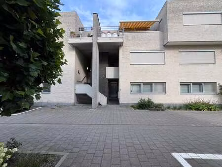 rustig gelegen deluxe 3-slaapkamer duplex in leuven!