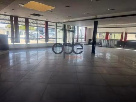 location commerce baillet en france 95560 472m²