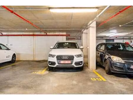 parking / garage