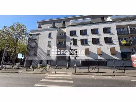 athis mons - f2 de 37m2 au rdc avec jardinet de 46m2
