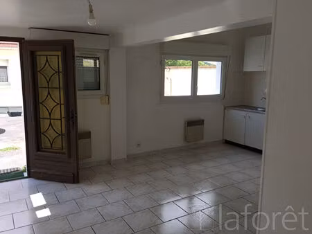 a louer - appartement en rez de chaussée - 2 pièces