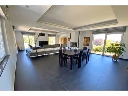 maison de plain pied de 165m² rénovée