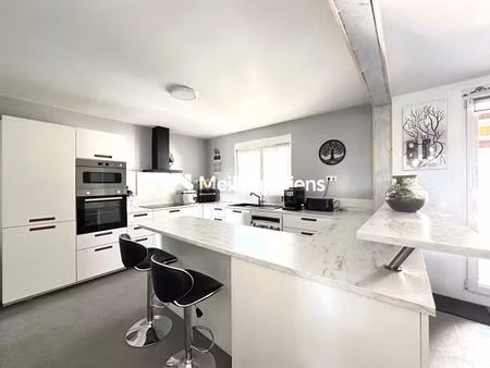 maison de 1971 avec extension de 2010 avec entrée indépendante