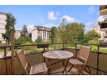 appartement donnant sur un parc prive - 5 pieces - 97 88 m2