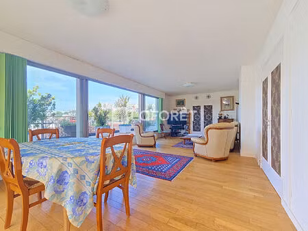 exceptionnel ? appartement familial de 120 m² avec toit-terrasse de 200 m².