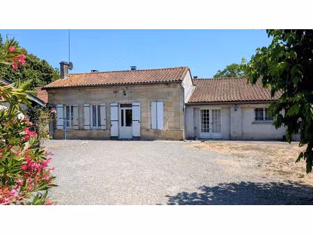 maison 111 m2 + dépendances 300 m2 - terrain 2442 m2