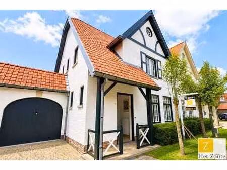 maison semi-mitoyenne avec 4 chambres
