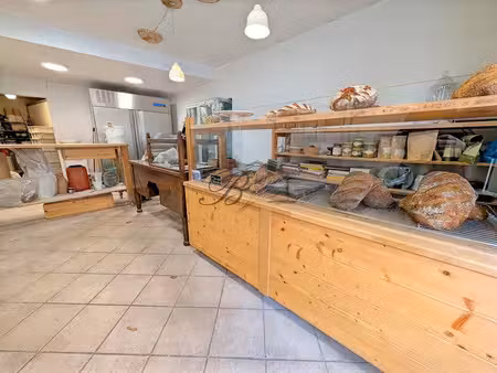 vente locaux professionnels 2 pièces 100 m² à la tour-d'aigues (84240)  75 600 €