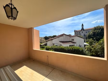 beau 2pièces rénové avec garage
