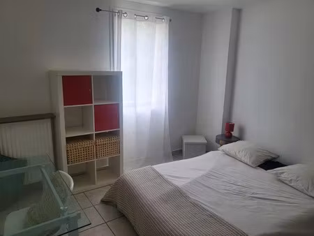 location meublée chambre 1 pièce 12 m² à saint-romain-au-mont-d'or (69270)  500 €