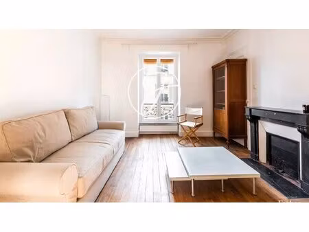 paris 18e - rue des trois frères / abbesses / lepic - studio meublé - 31 65 m² carrez