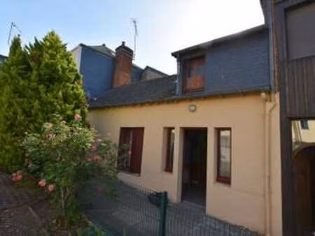 vente maison à saint-méen-le-grand (35290) : à vendre / 44m² saint-méen-le-grand