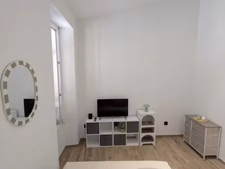 location meublée appartement 1 pièce 20 m² à marseille 1er (13001)  700 €