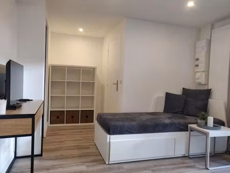 location meublée appartement 1 pièce 18 m² à verneuil-sur-seine (78480)  740 €