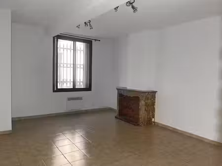 location appartement 5 pièces 115 m² à espira-de-l'agly (66600)  755 €