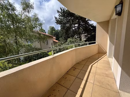 location appartement 3 pièces 95.48 m² à saint-cyr-au-mont-d'or (69450)  1 412 €