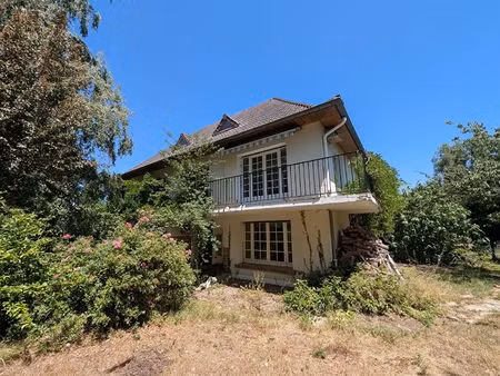 grande maison à fort potentiel / quartier résidentiel de bellerive