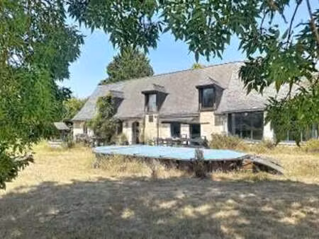 vente maison piscine à beaufort-en-anjou (49250) : à vendre piscine / 130m² beaufort-en-an