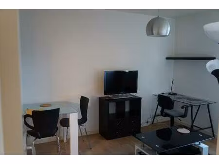 appartement t2 bordeaux - 30 m2 - 660 euros ttc