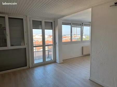 appartement situe dans quartier sebastopol