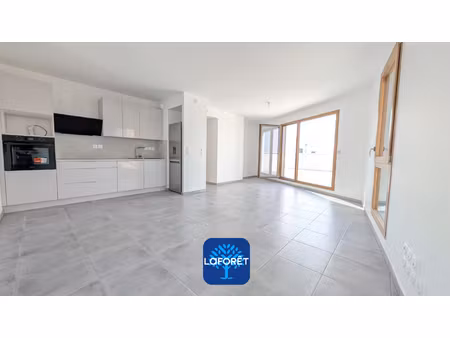 appartement saint priest 3 pièce(s) 67 m2