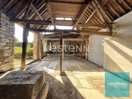 grange édifiée sur un terrain clos de 380m² environ à vendre à villeneuve la guyard