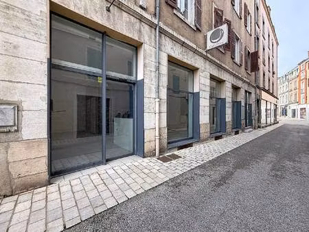 local commercial à louer